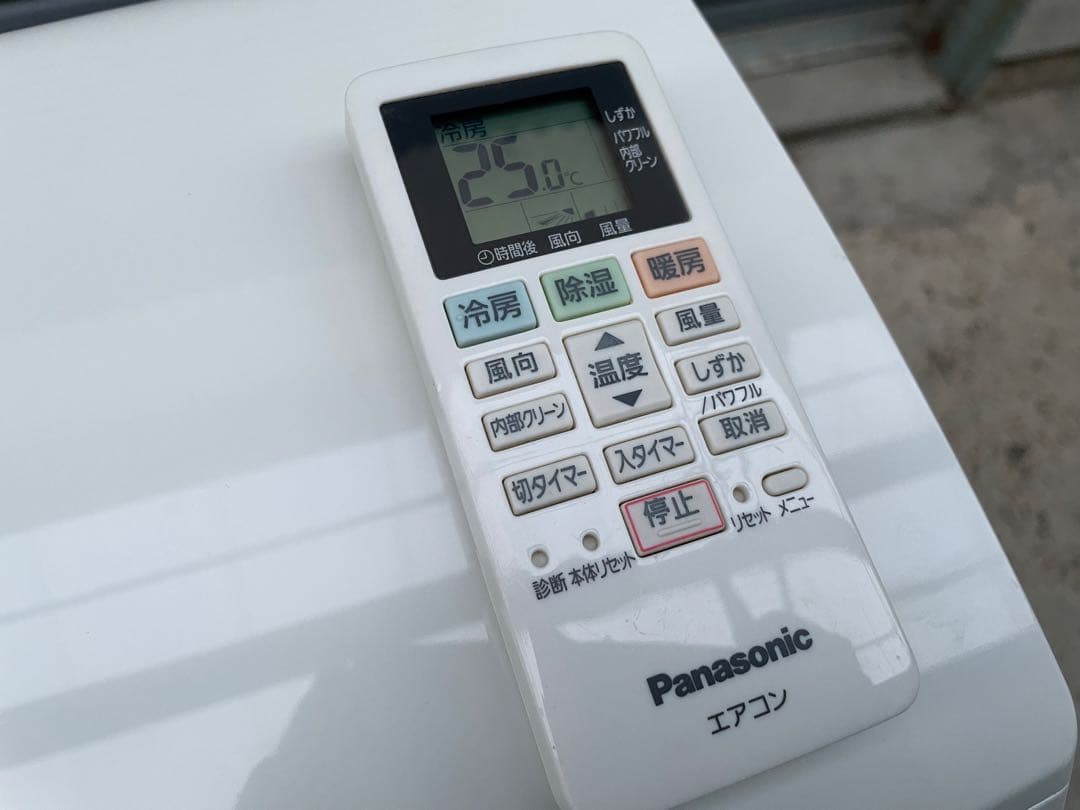 美品　　Panasonic 6畳用エアコン　エオリア　CS-227CF