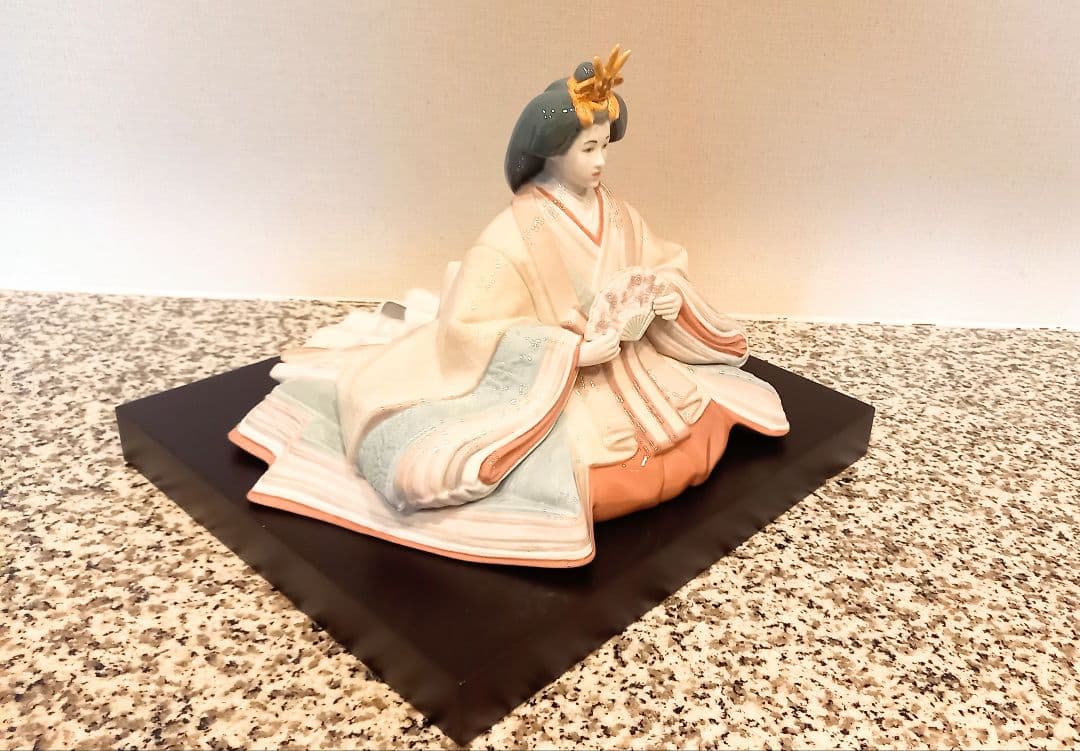 LLADRO(リアドロ)社 陶器製 雛人形 (お雛様)