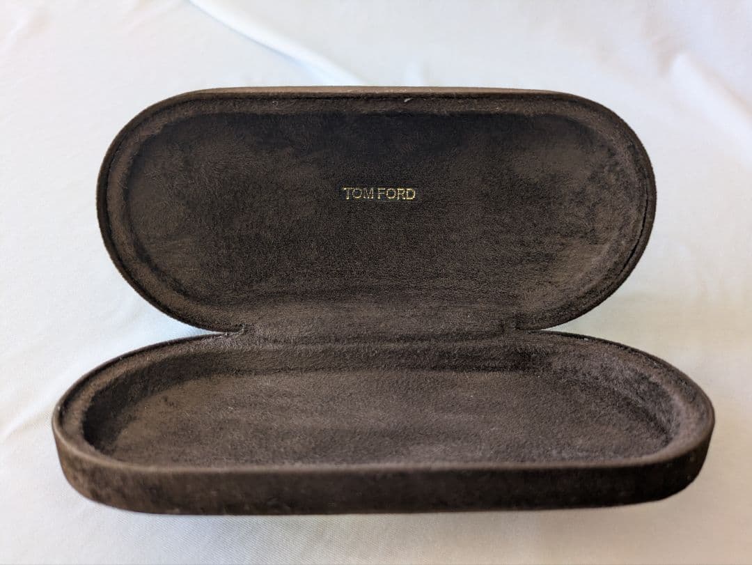 TOMFORDのブラックの キャットアイ サングラス