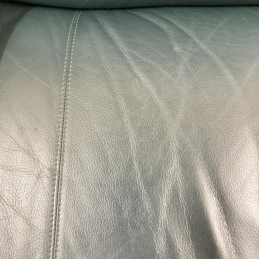 冨士ファニチア　FUJI FURNITURE　総革　1人掛けソファ A