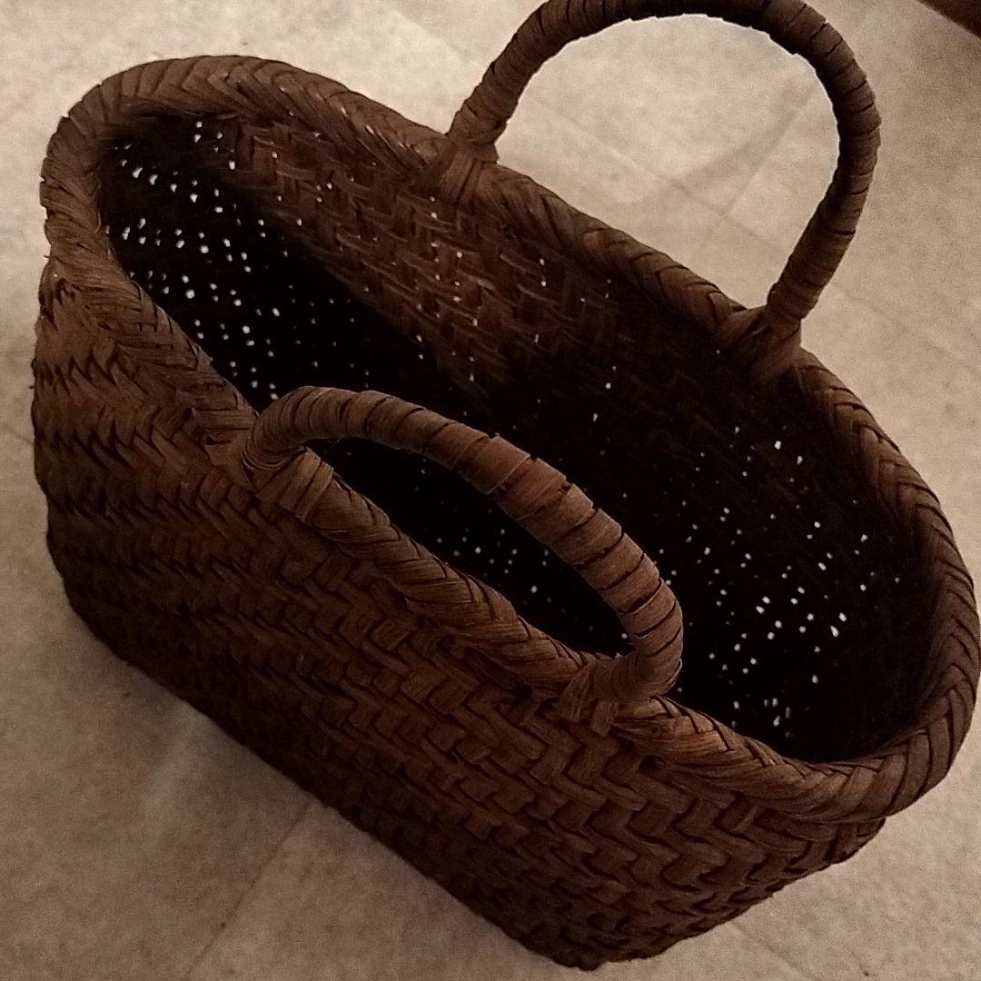 【山葡萄】　かごバッグ　未使用