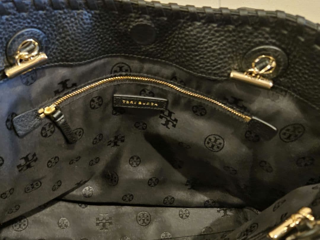 パンダ！！トリーバーチTory Burch　レザーショルダーバッグ