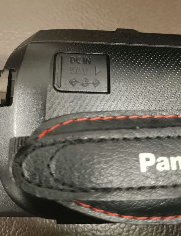 【Panasonic】 HC-WX970M 【4K対応ビデオカメラ】