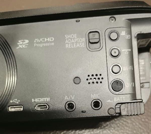 【Panasonic】 HC-WX970M 【4K対応ビデオカメラ】