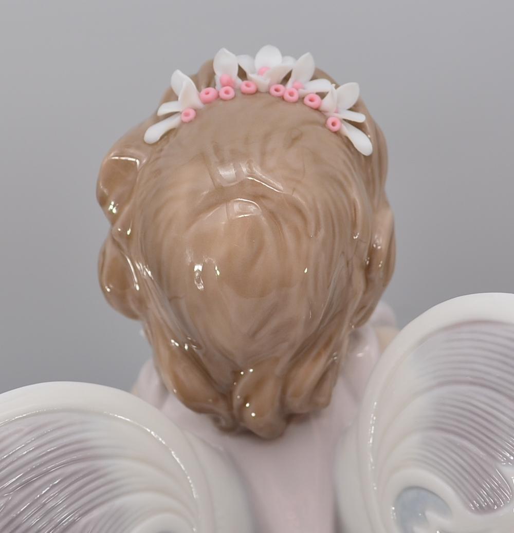 チョウの妖精　＃6875　★リヤドロ　スペイン　ポーセリン　光沢仕上げ　リタイヤ