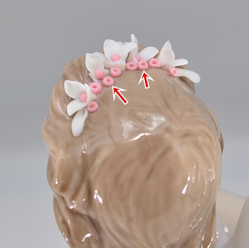 チョウの妖精　＃6875　★リヤドロ　スペイン　ポーセリン　光沢仕上げ　リタイヤ