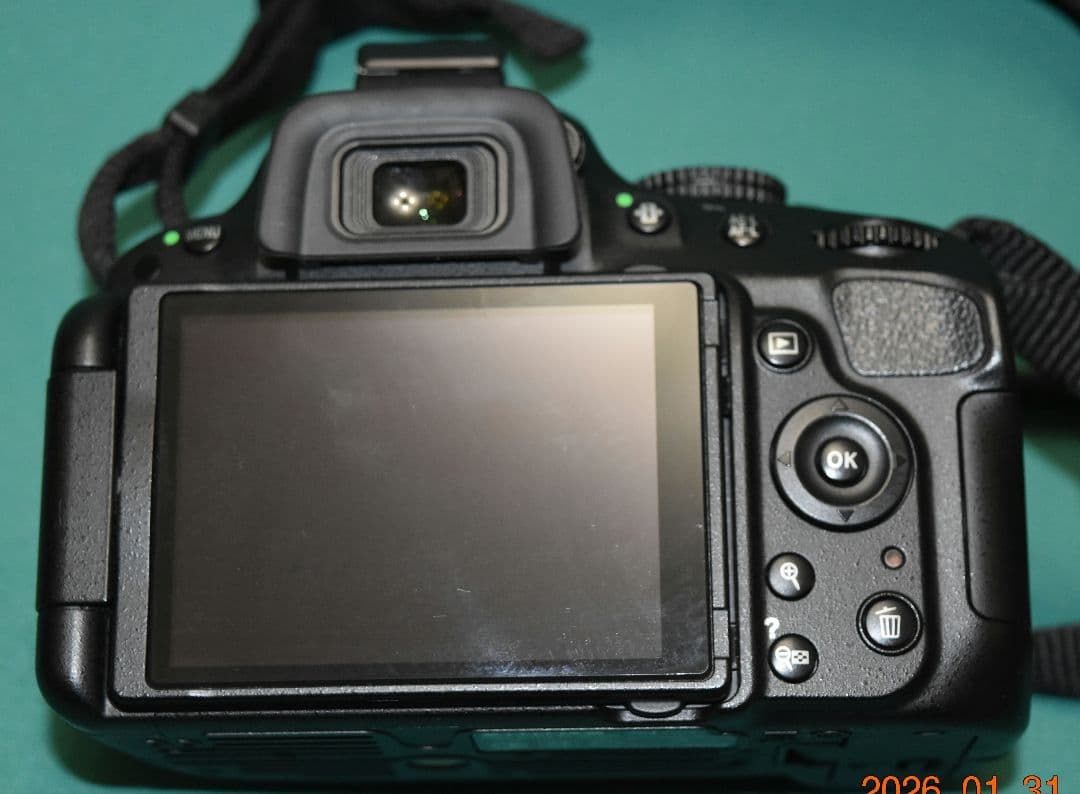 Nikon D5100 デジタル一眼レフカメラ レンズ２本付き