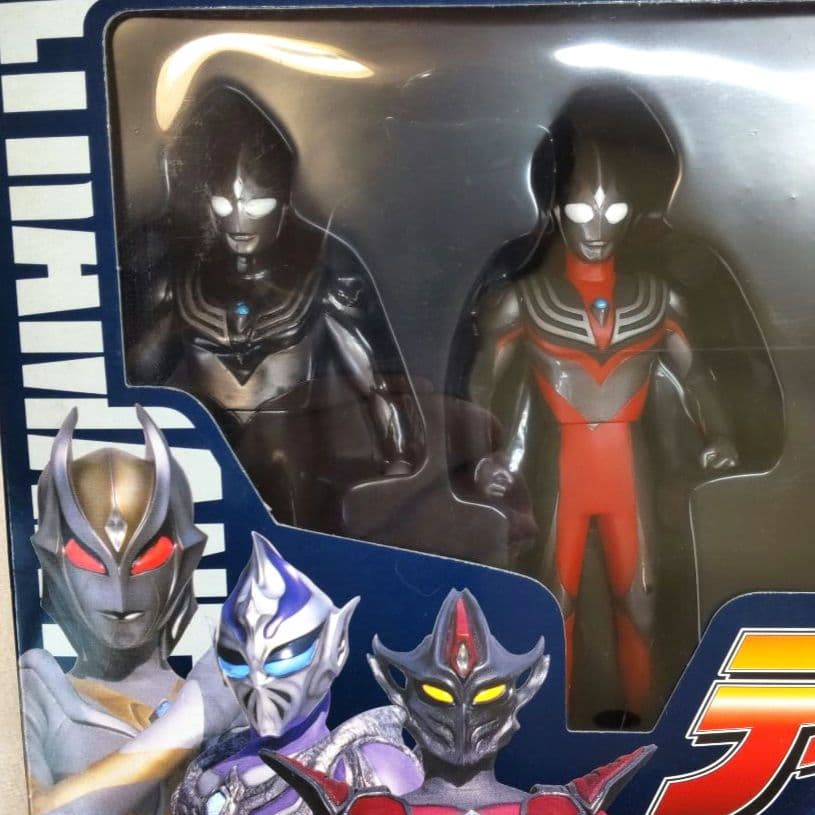 〈箱難あり未開封〉ティガバトル6 超古代戦士セット&会場限定版ウルトラマンティガ