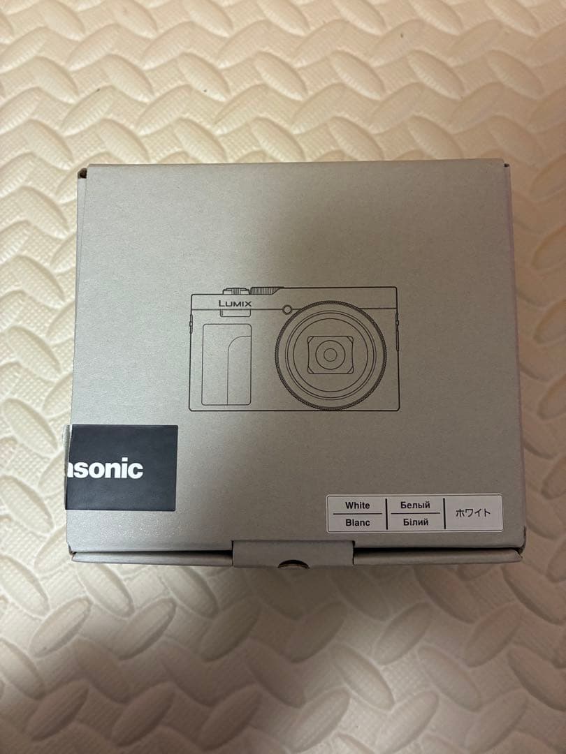 未使用品　panasonic tz99 デジタルカメラ ホワイト