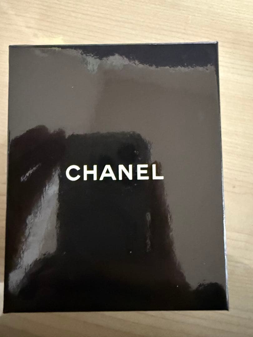 CHANEL ゴールド ハンドバッグ型ブローチ　ヴィンテージ