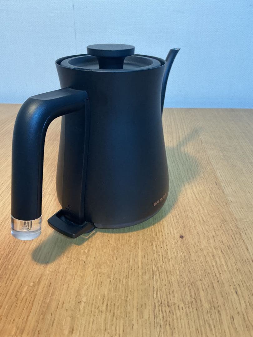 ☆オシャレ！バルミューダ電気ケトル　The PotK07A-BK超美品　送料無料