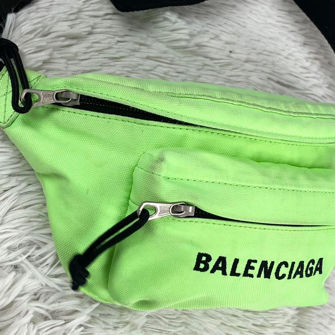 美品 バレンシアガ キャンバス ウエストバッグ ロゴ型押し ファスナー 緑
