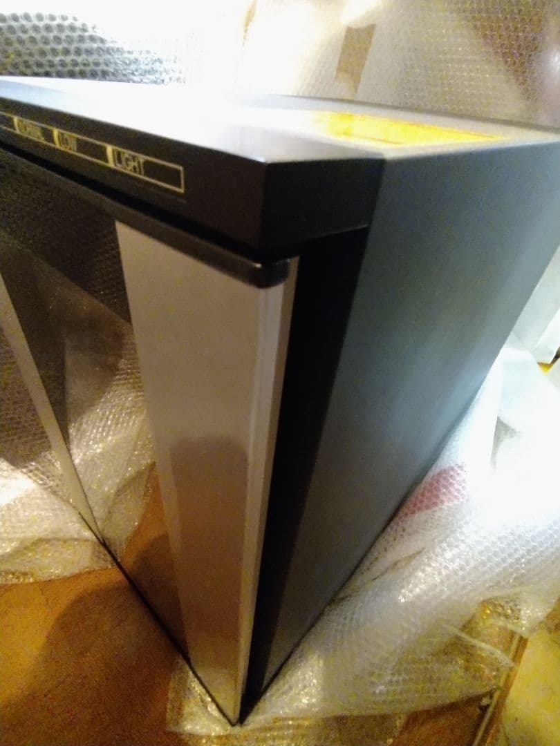 週末迄セール新品同様ファンビーノワインセラー 4段木製棚付き12本〜15本収納