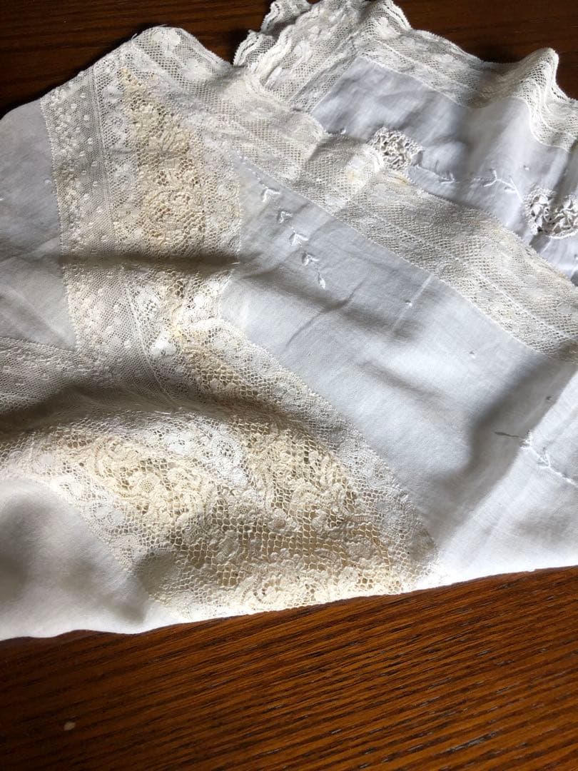 フランスアンティーク、ノルマンディーレース、テーブルランナー