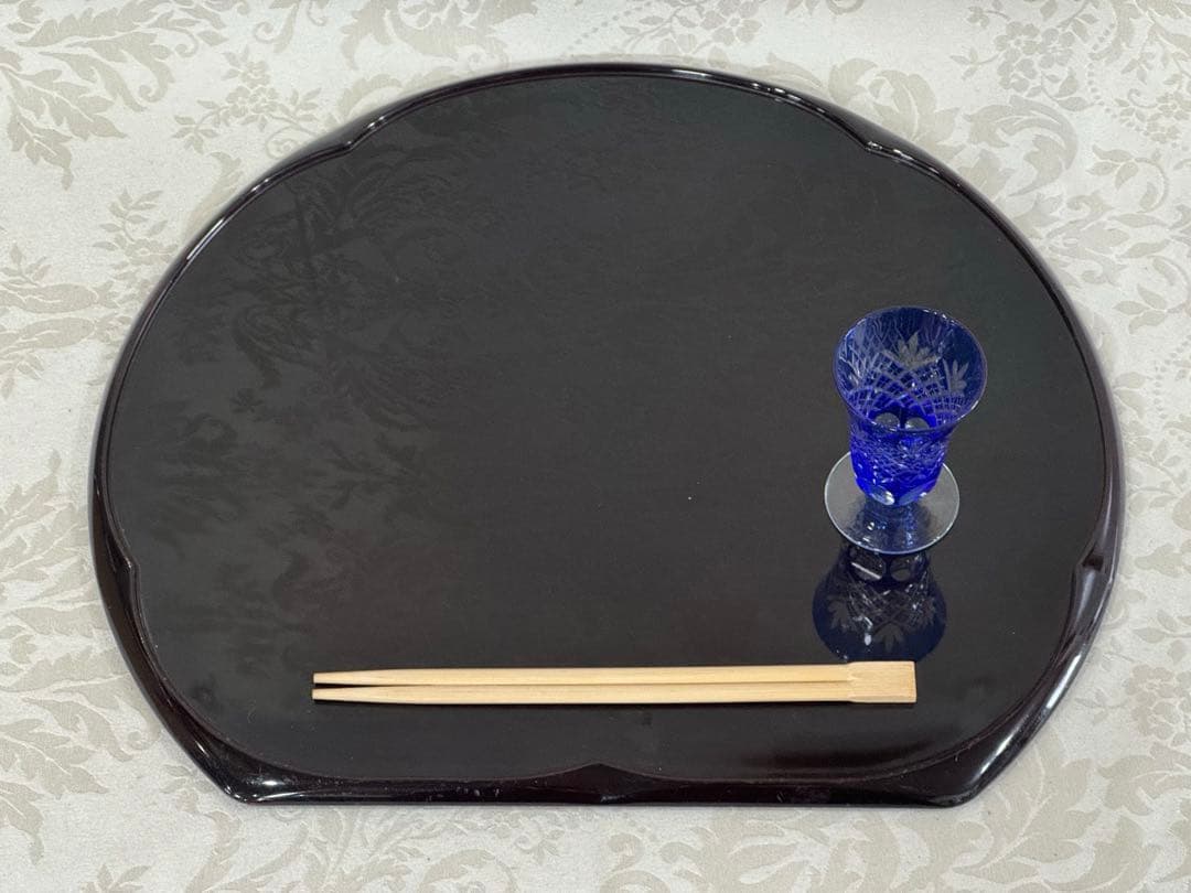 【ほぼ美品】懐石盆　半月盆　縁起の良い梅の花型　リバーシブル12枚セット