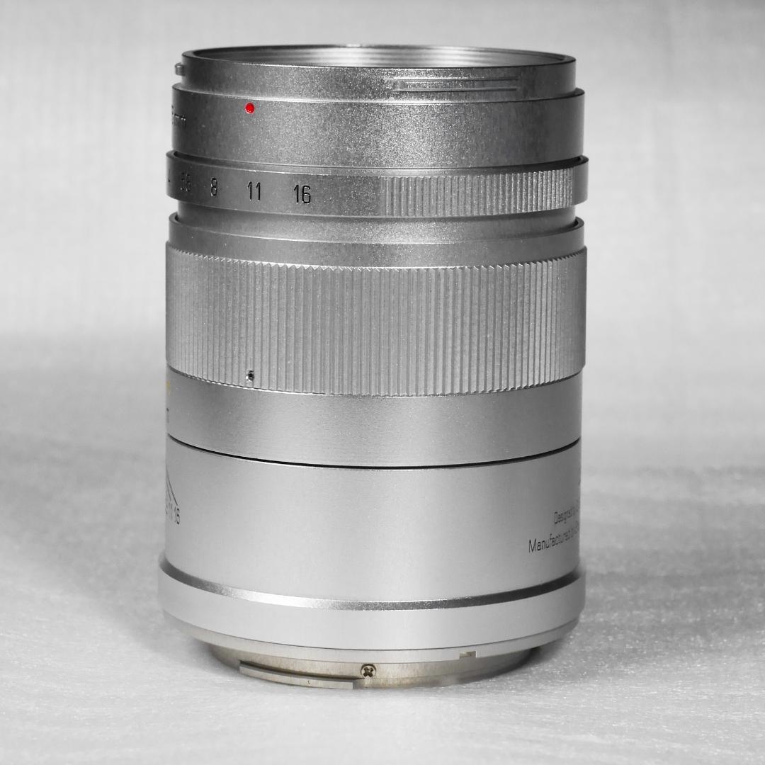 【極美品】IBERIT 75mm f/2.4シルバー，専用フード付，ソニーE用