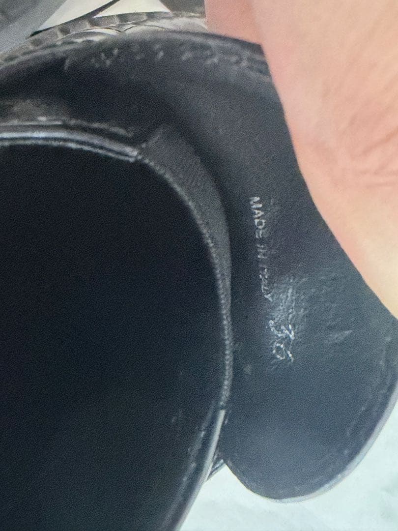 大人気PRADA ブラック チョコレート ブラッシュドレザー ローファー 36