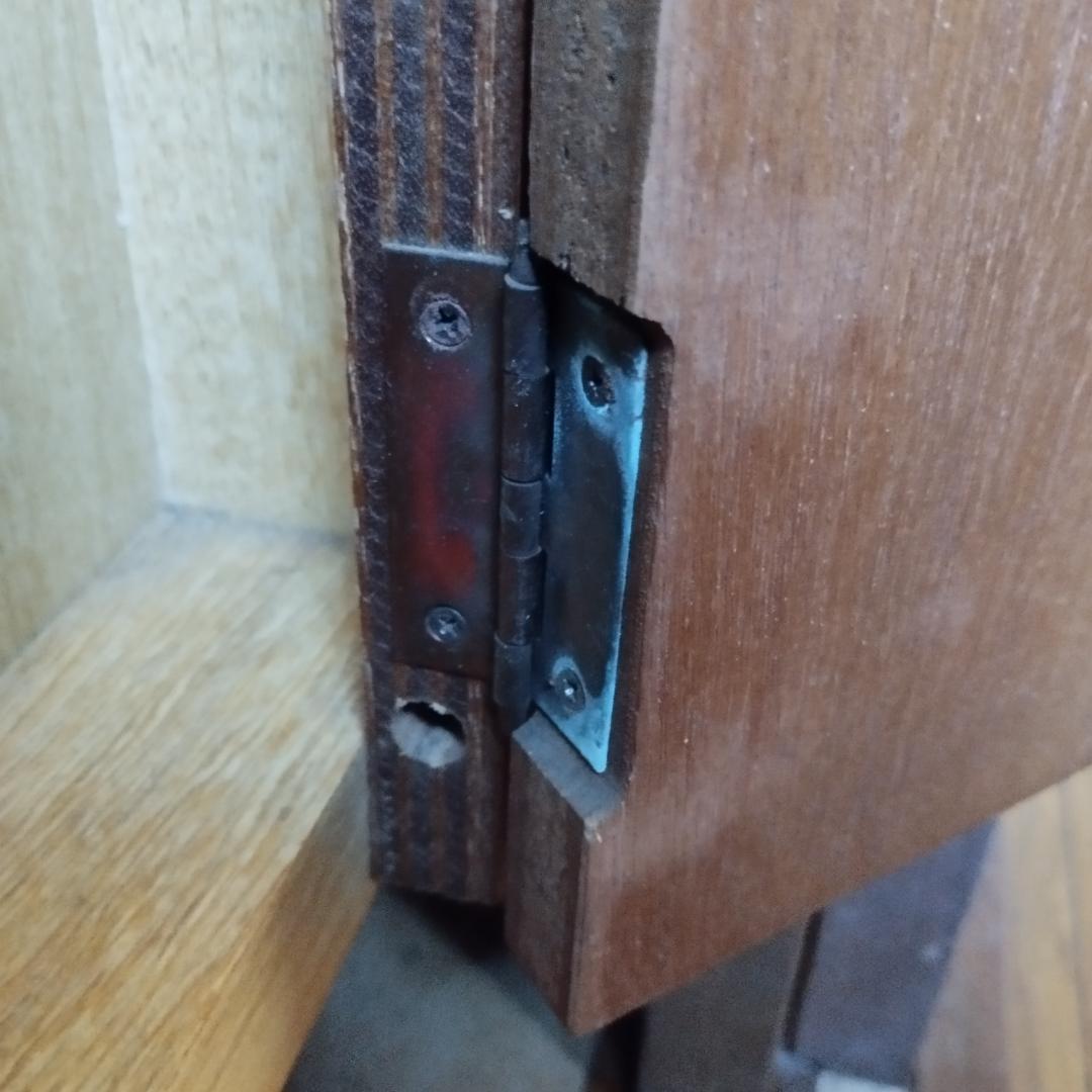 ダイヤル式 耐火金庫 クラウン 収納家具付