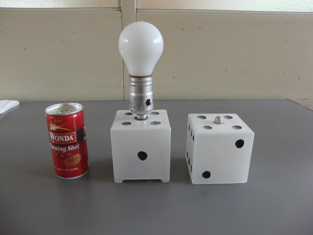 ５０’Ｓ ダイス型ランプ ２