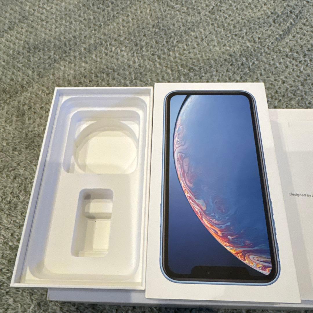 iPhone XR ブルーSIMフリー 最短で発送