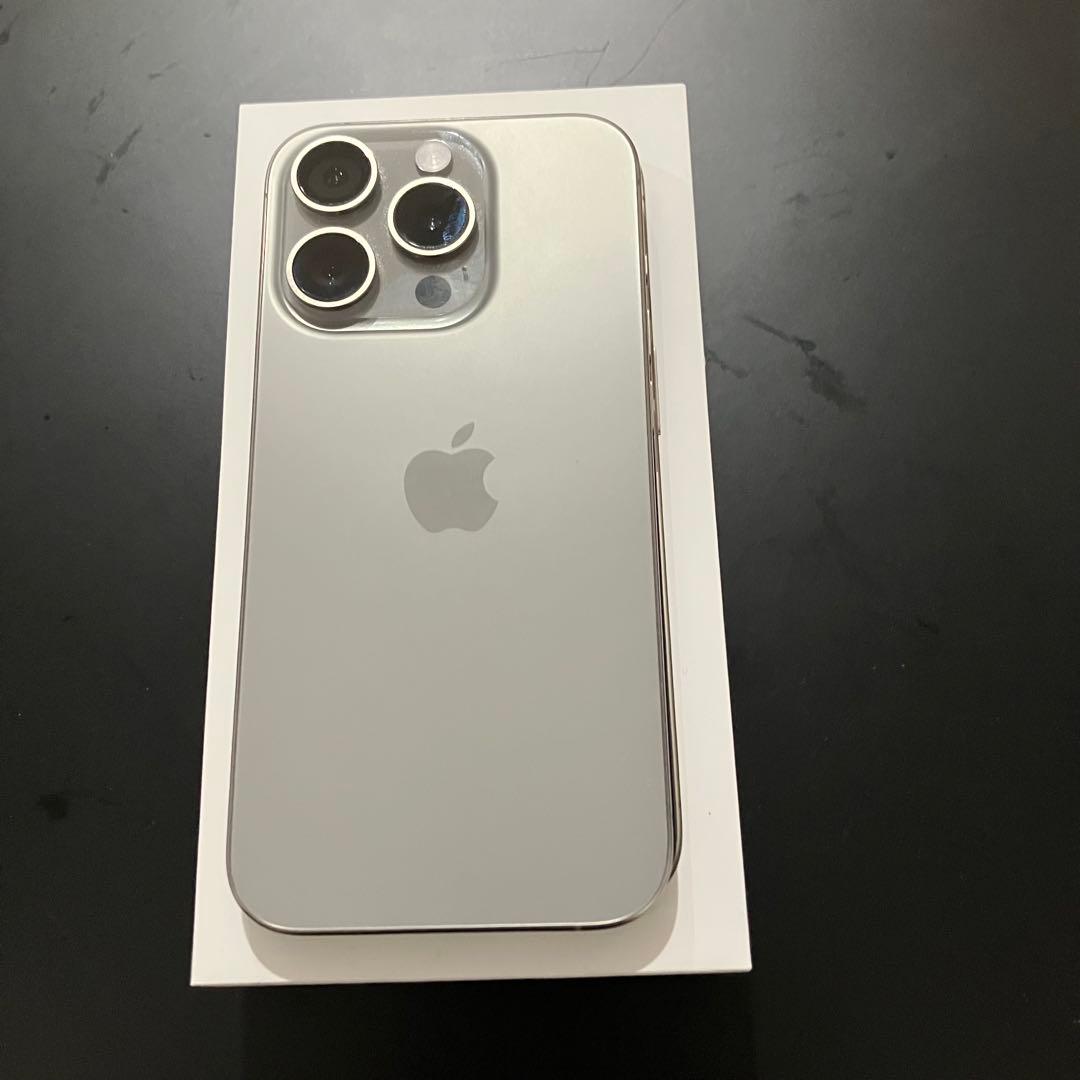 iPhone 15 Pro 256GB ナチュラルチタニウム SIMフリー