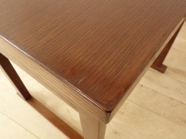 北海道手作り家具　ナラ材　マルチサイドテーブル　 ミニデスク　ソファーの隣に