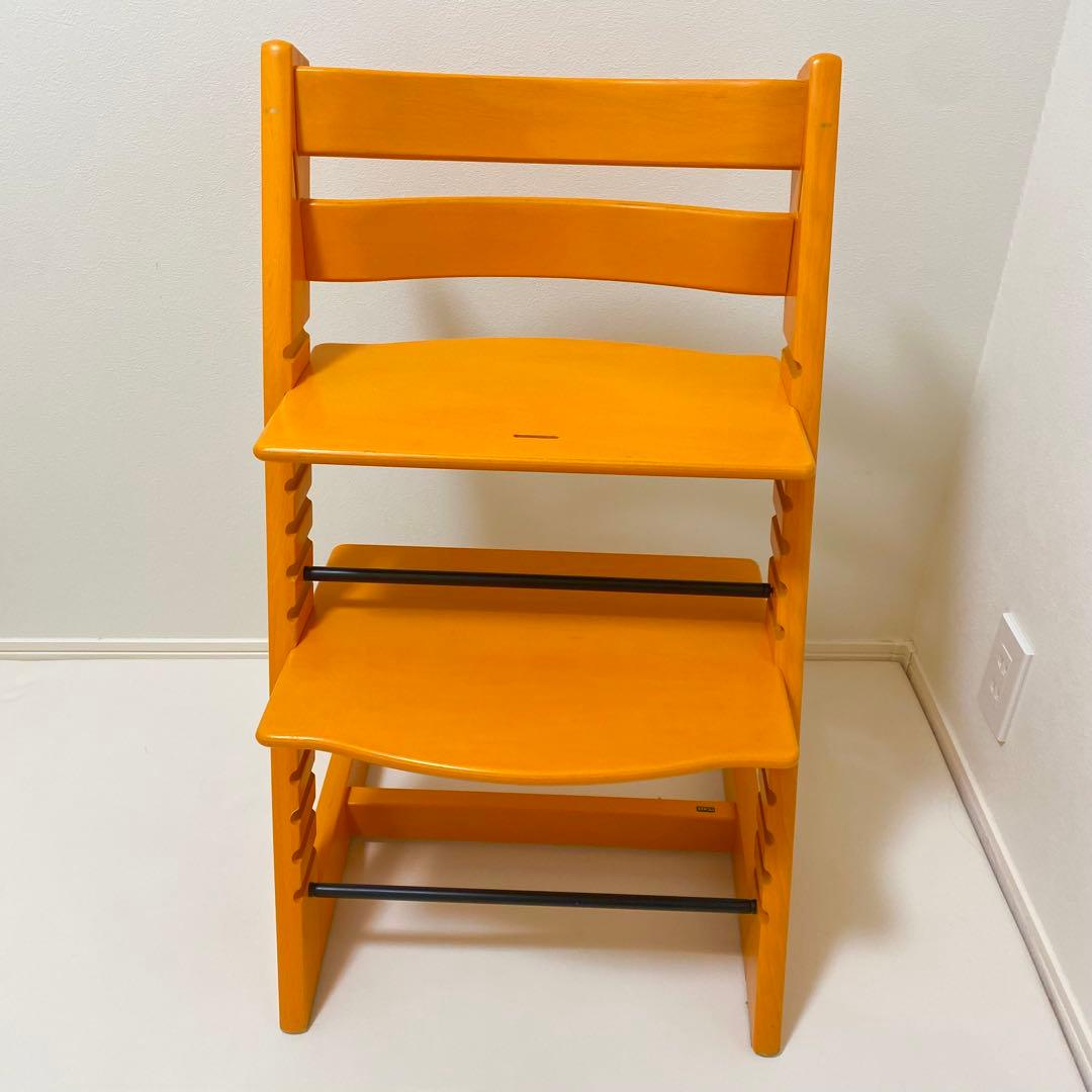 ♢美品♢STOKKE トリップトラップ シリアル4 廃盤色 オレンジ　ハイチェア