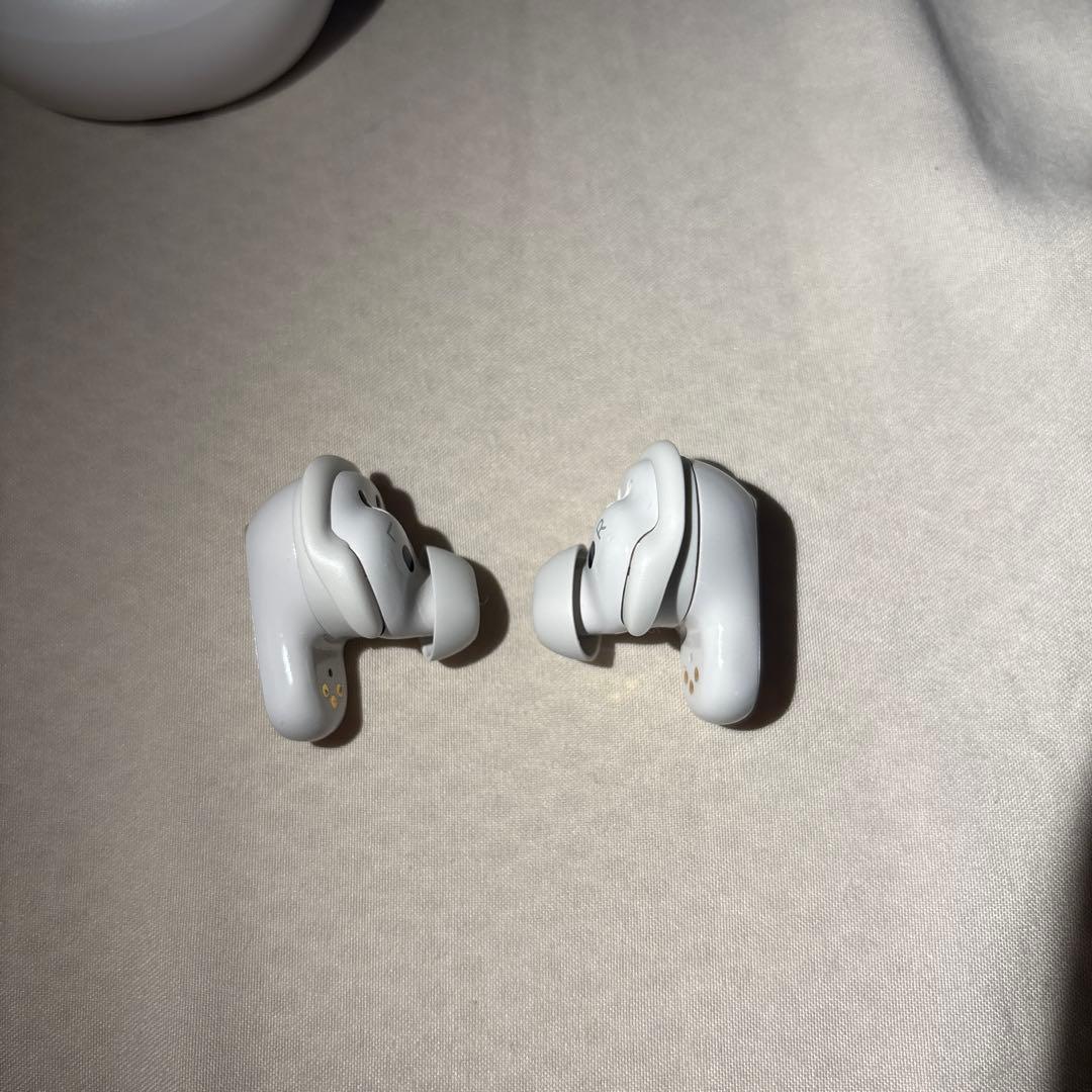 極美品BOSE Quiet Confort Earbuds ホワイト