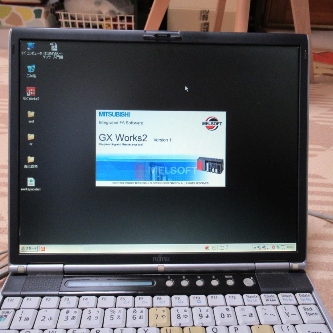 MITSUBISHI GX Works2 CDとインストール済みパソコン