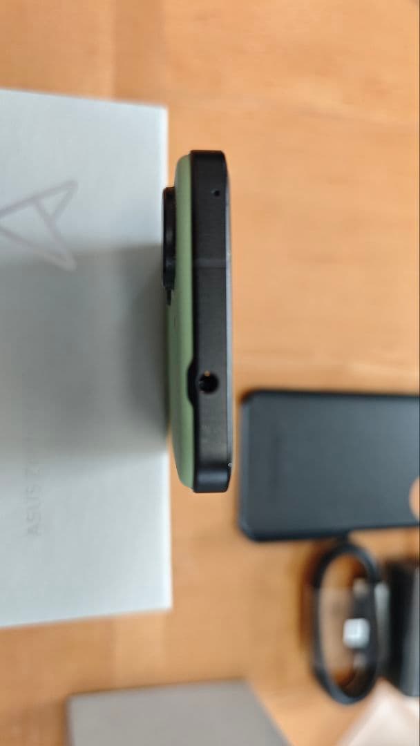 ASUS Zenfone 10(8GB) オーロラグリーン 本体