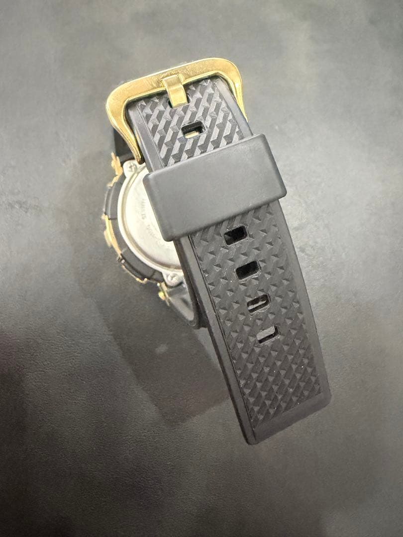 CASIO G-SHOCK GM-110G-1A9JF QZ 中古美品 7