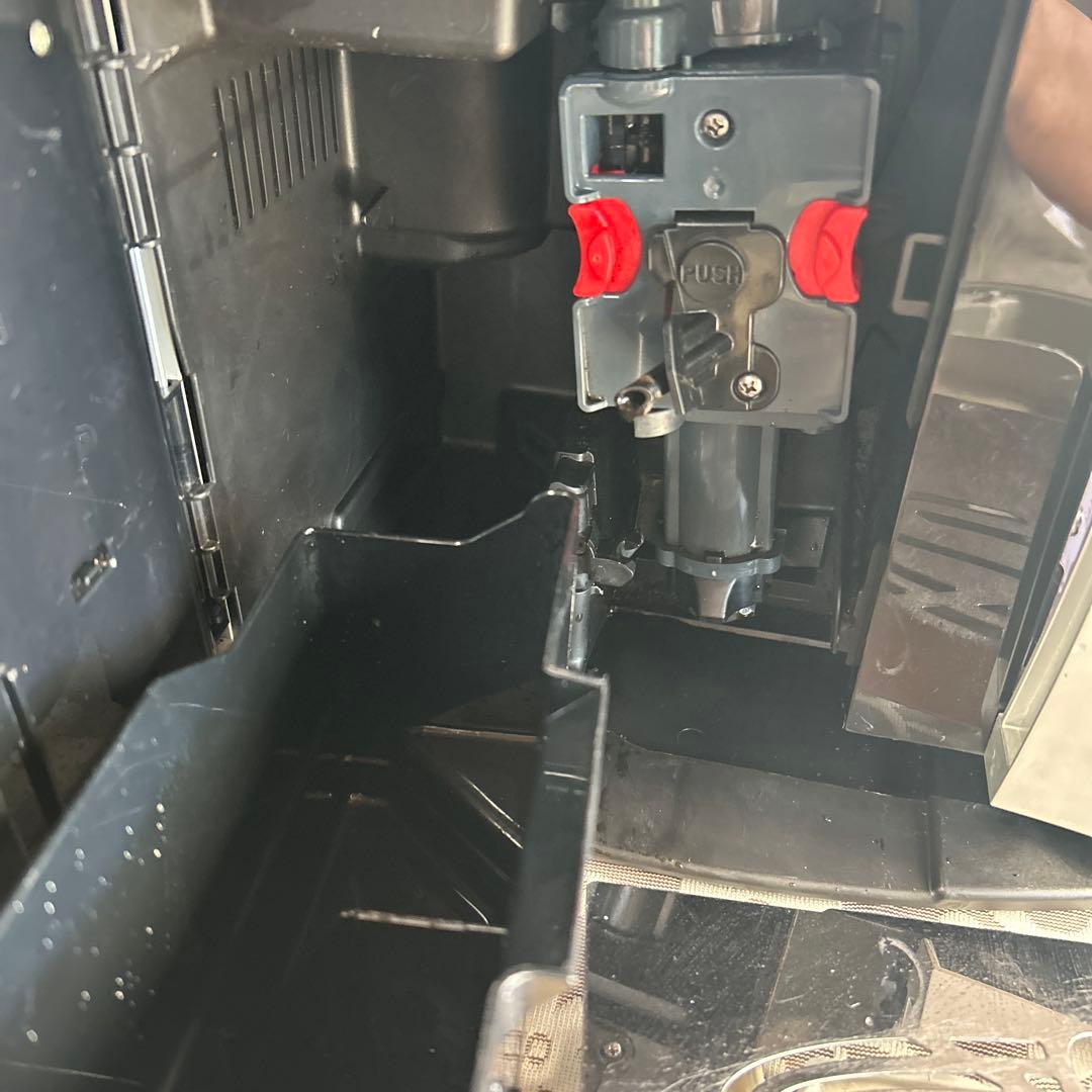 デロンギ マグニフィカ エスプレッソマシン ESAM03110動確済