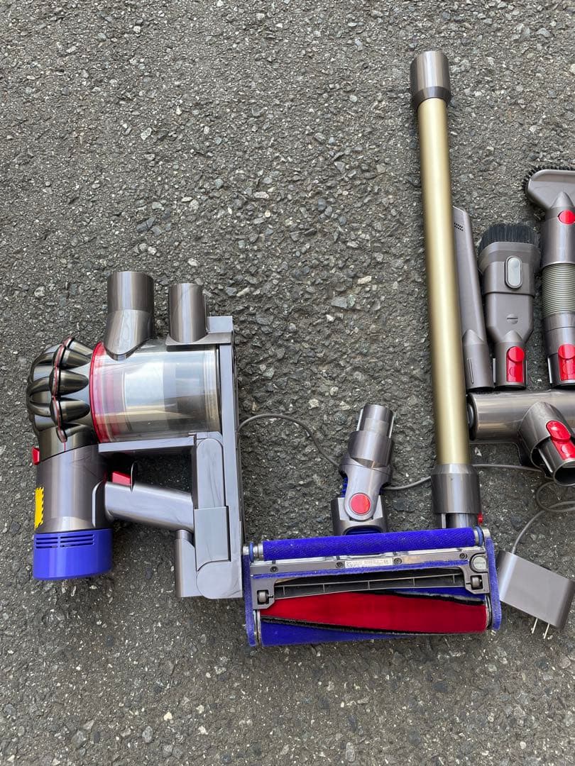 Dyson V8 スティッククリーナー 本体