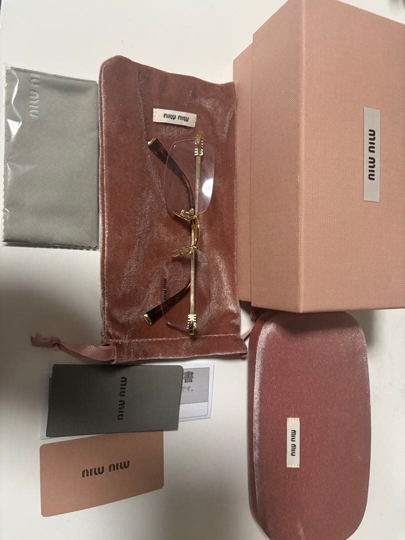 ミュウミュウ アイウエア 25AW