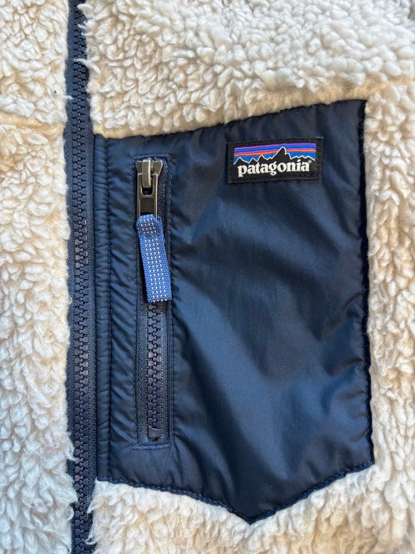 patagonia フリースダウン ネイビーリバーシブル140