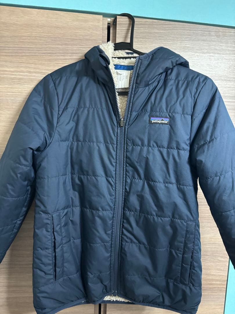 patagonia フリースダウン ネイビーリバーシブル140