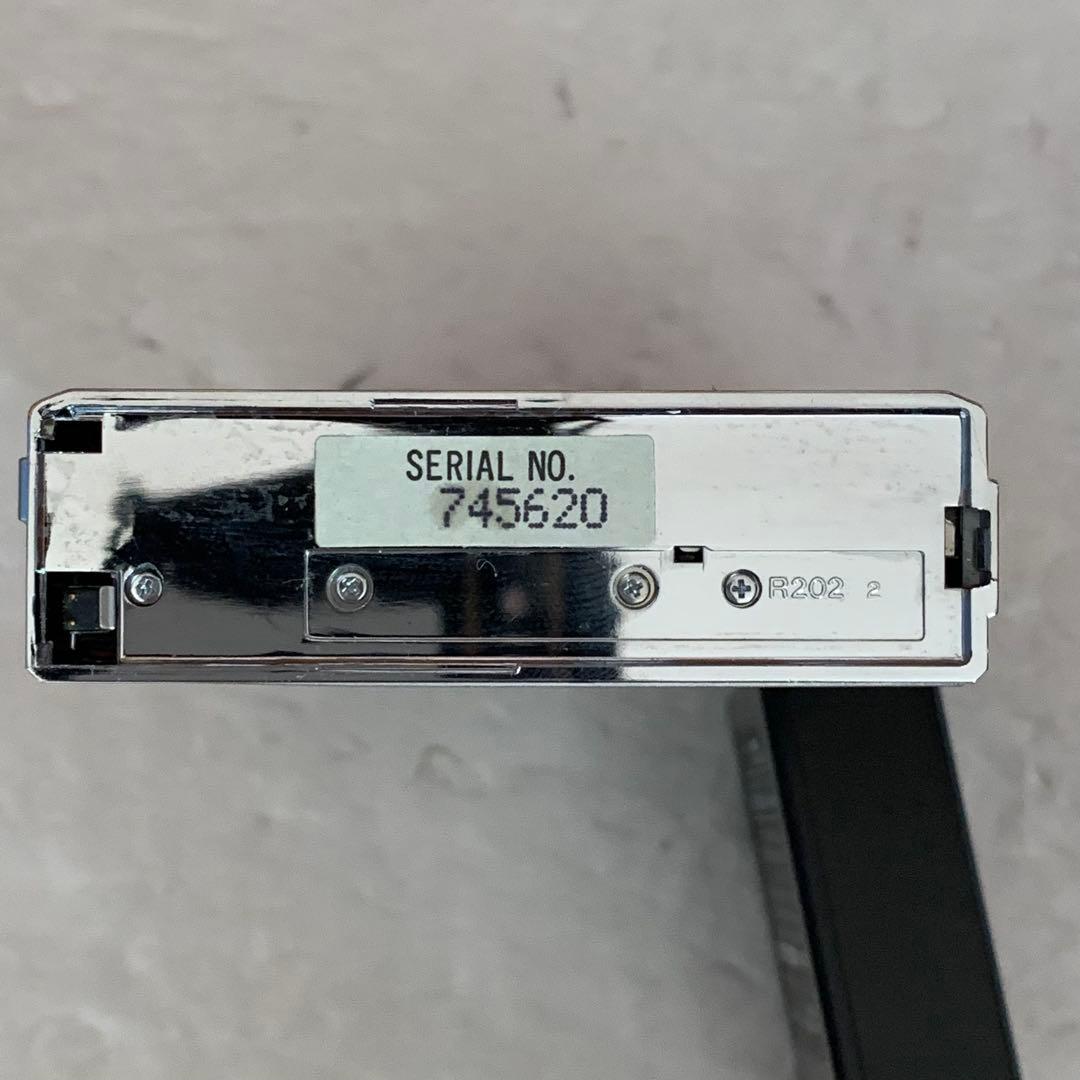 ジャンク ソニー SONY WALKMAN WM-R202 壊れています