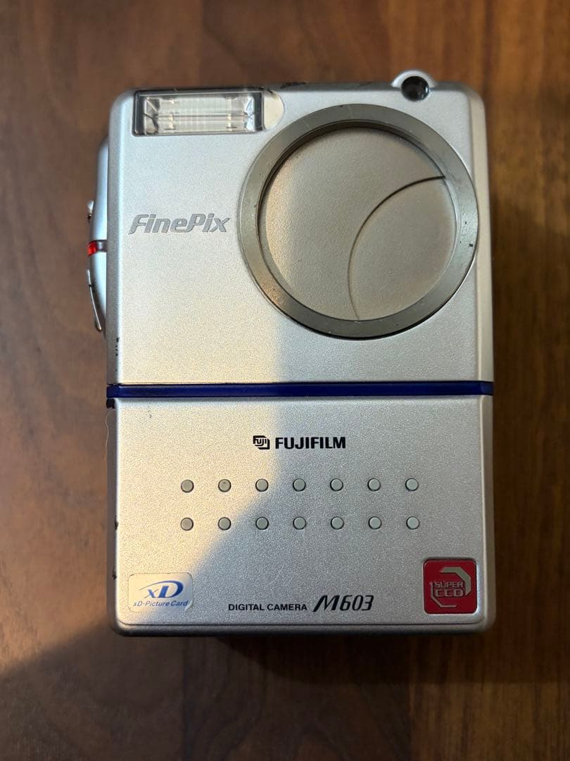 富士フイルム　FUJIFILM　FinePix　M603