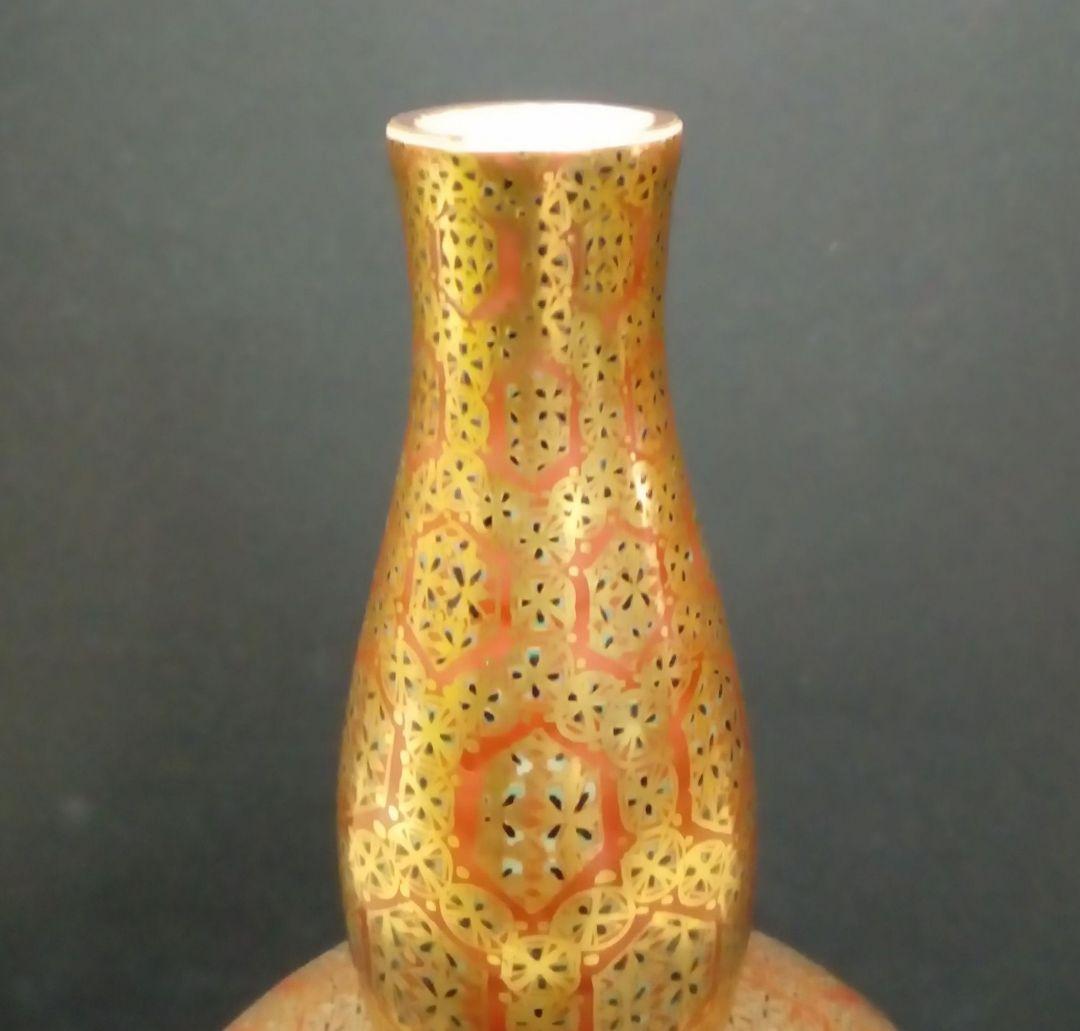 九谷焼　山本重義作　１０号飾瓶「金襴小紋」共箱入り