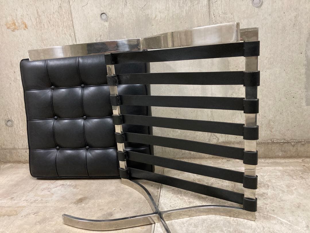 定価80万？Knoll バルセロナ スツール チェア オットマン 黒