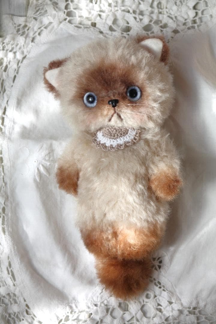 アートドール　ハンドメイド　フェイクファー　シャムの子猫　抱っこぬいぐるみ