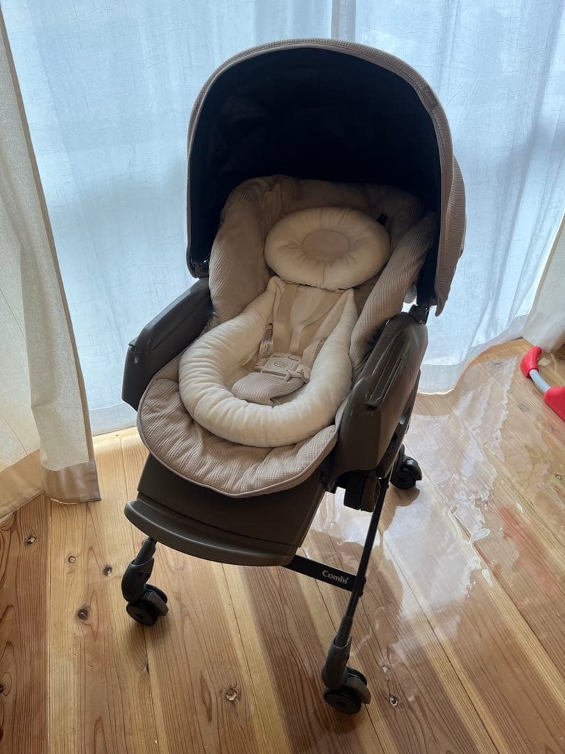 Combi ネムリラAuto swing Bedi LongスリープシェルEG+