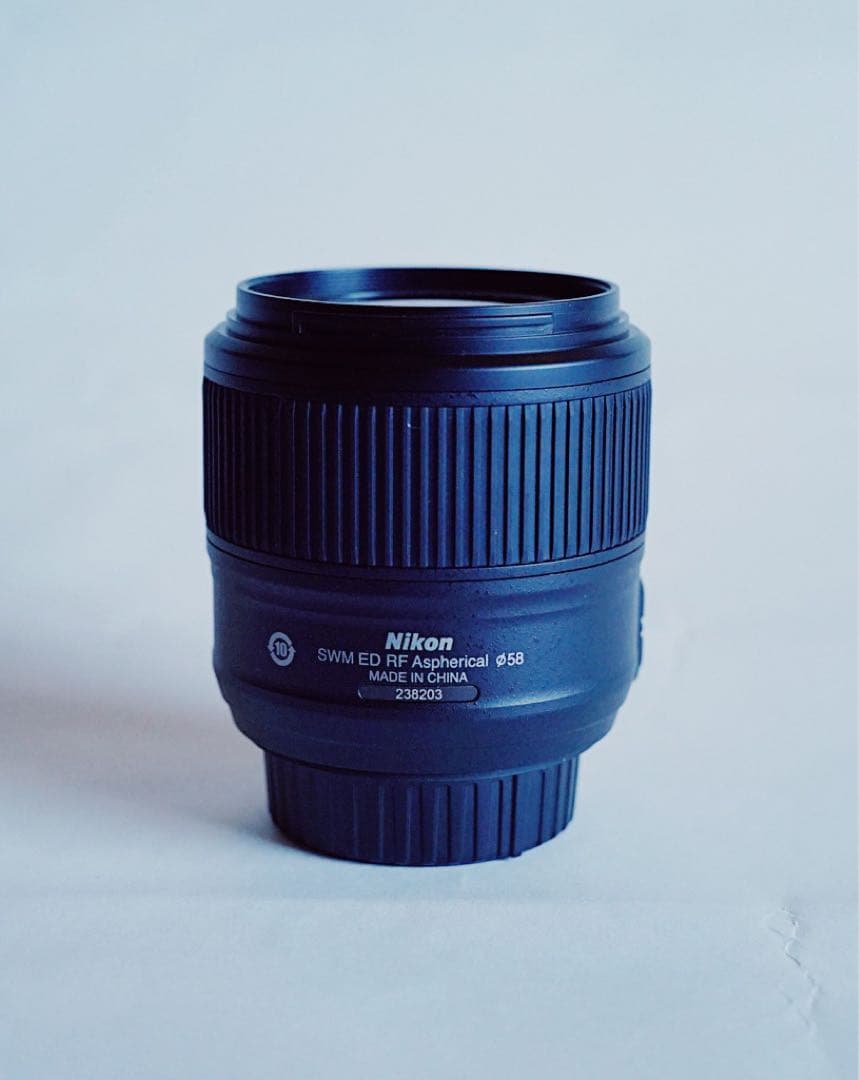 新品級 ニコン AF-S DX 35mm F1.8G /箱/説明書/フィルター付