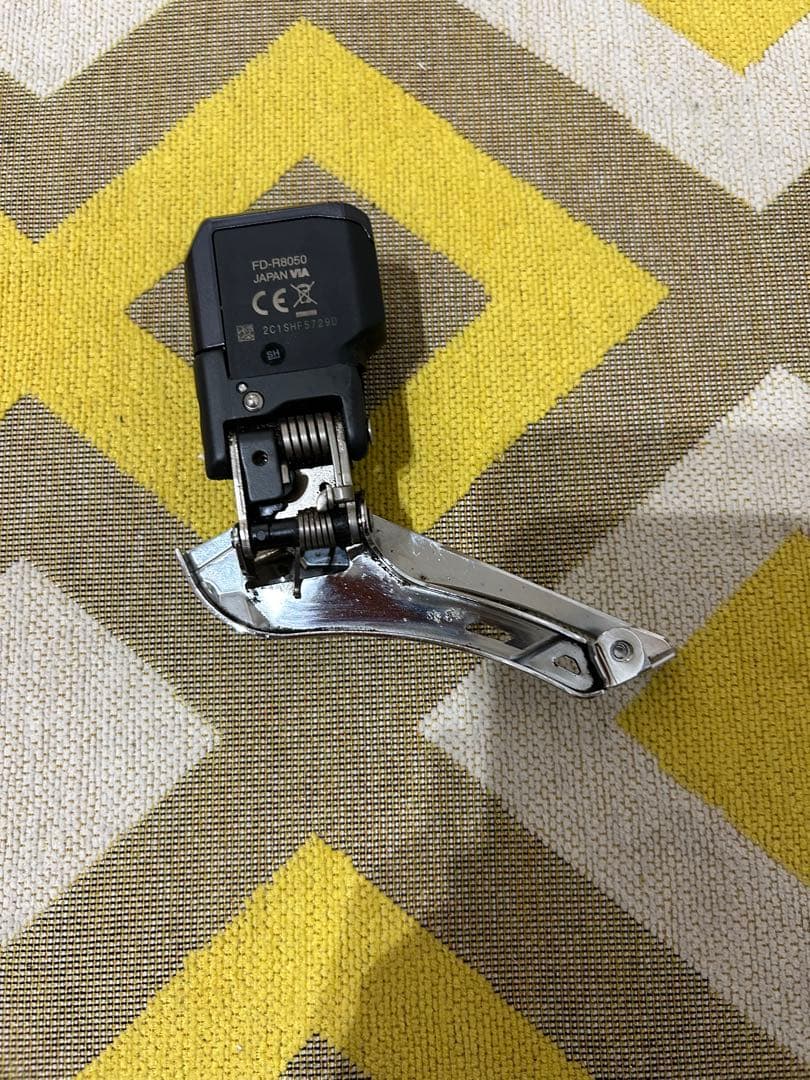 SHIMANO R8000系ULTEGRA Di2セット　油圧ブレーキ