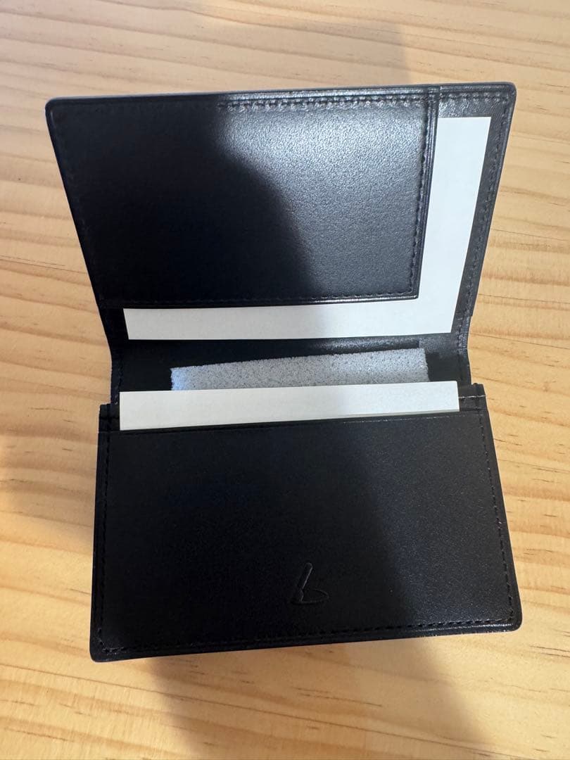 土屋鞄　名刺入れ　ヌメ　ブラック