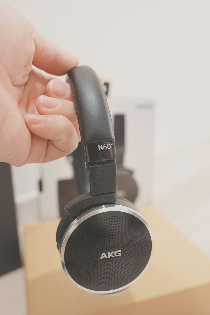 AKG N60 ノイズキャンセリングヘッドフォン ブラック