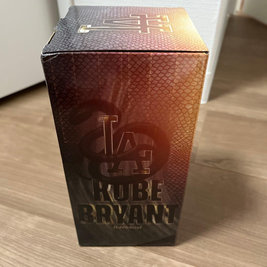 【非売品】8/8 球場配布品 コービー・ブライアント ドジャースボブルヘッド