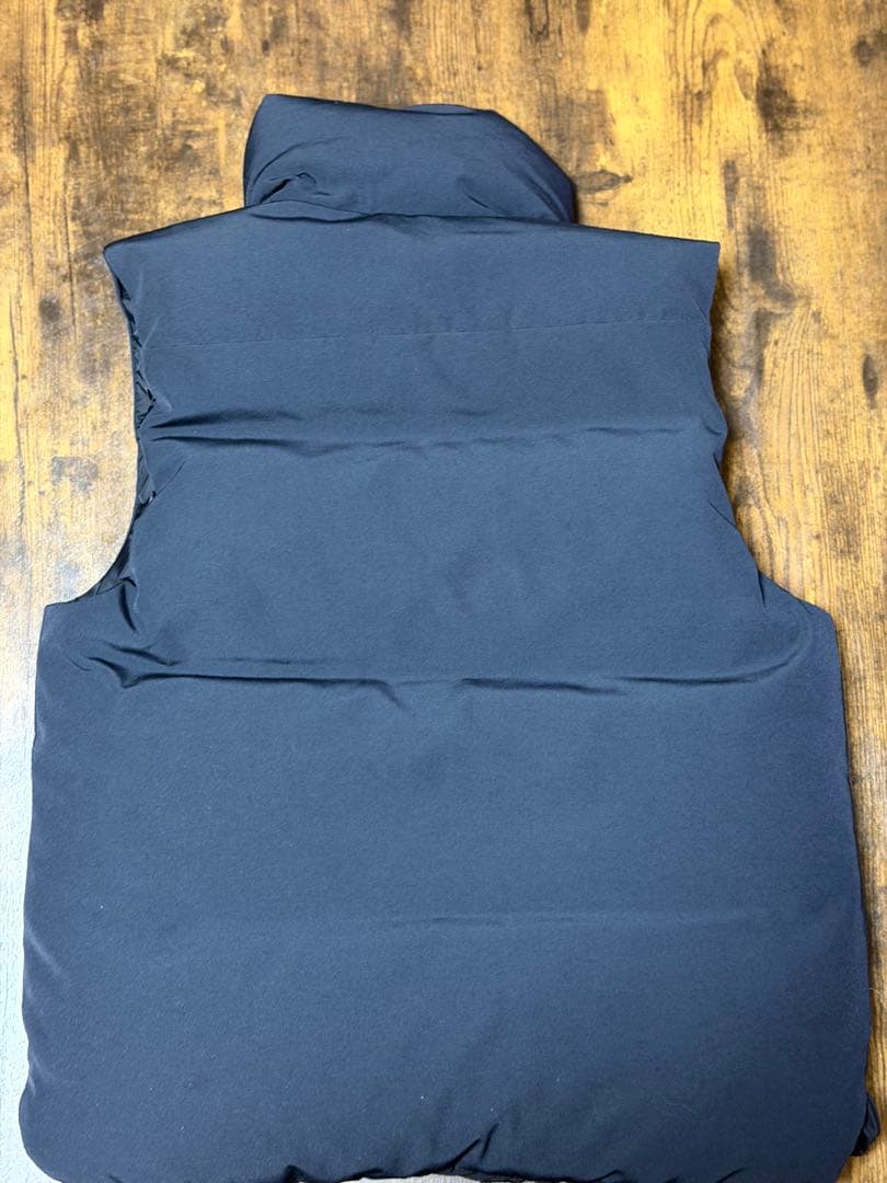   ネイビー ダウンベスト