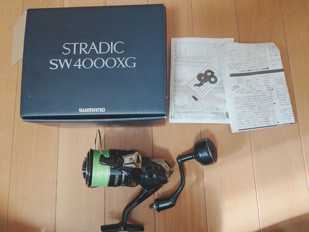 美品★SHIMANO 24 STRADIC SW 4000XG スピニングリール