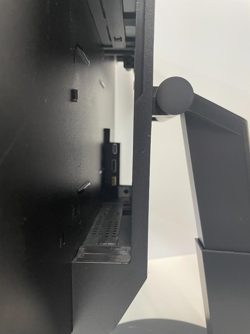 レノボ　デスクトップPC i5九世代+モニターセット(キーボード、マウス付き）